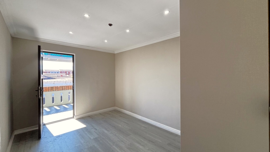  Bedroom Property for Sale in Westridge Western Cape